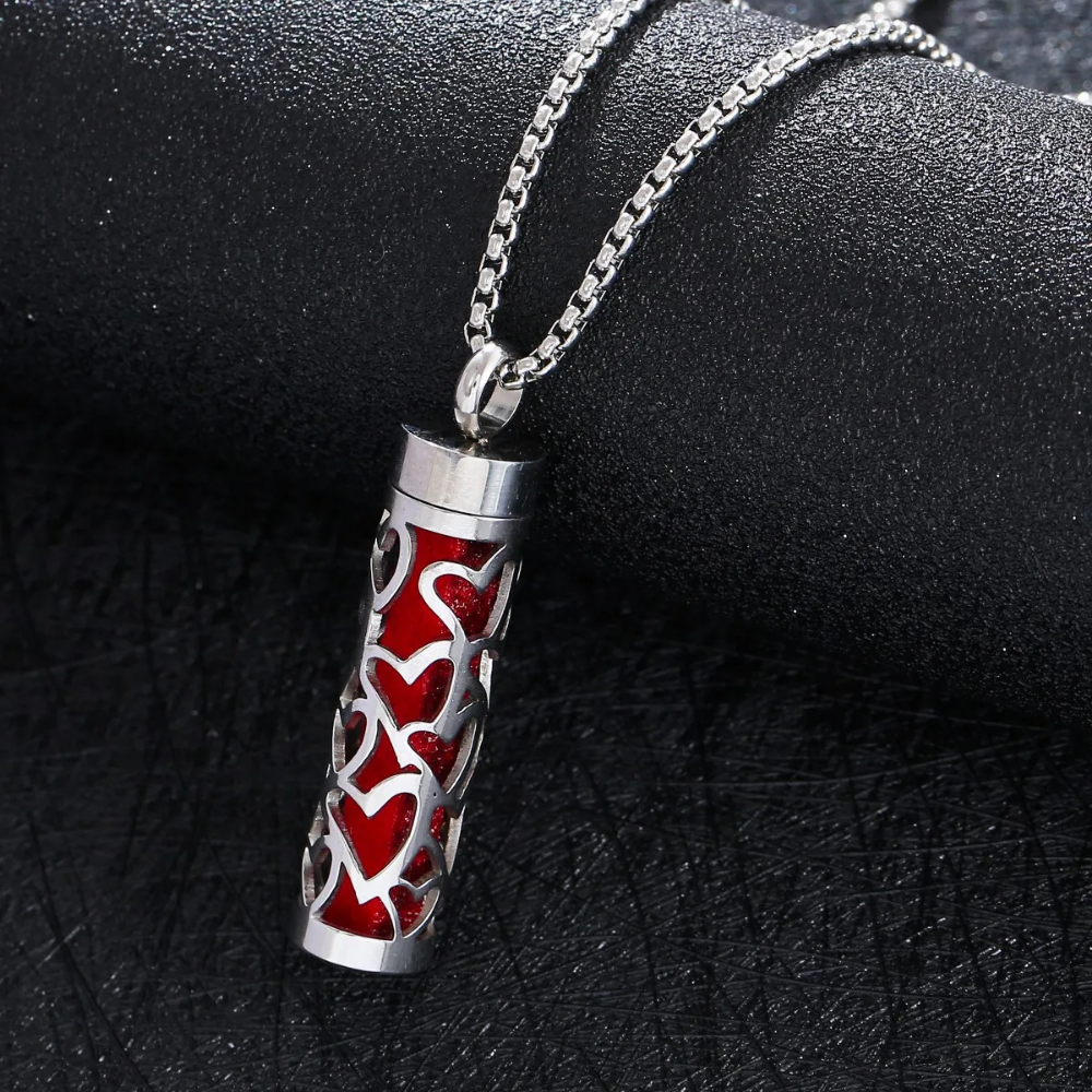 The diffuser necklace that transforms every breath